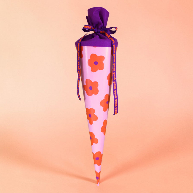 Schultüte rosa mit großen Blüten in orange/lila 70 cm