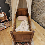 French baby bed