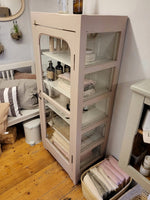 altrosa Vitrine